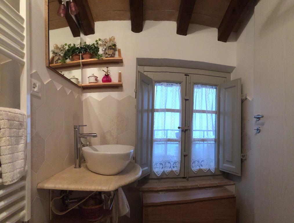 La Casina Delle Rondini Konuk evi Corsanico-Bargecchia Dış mekan fotoğraf