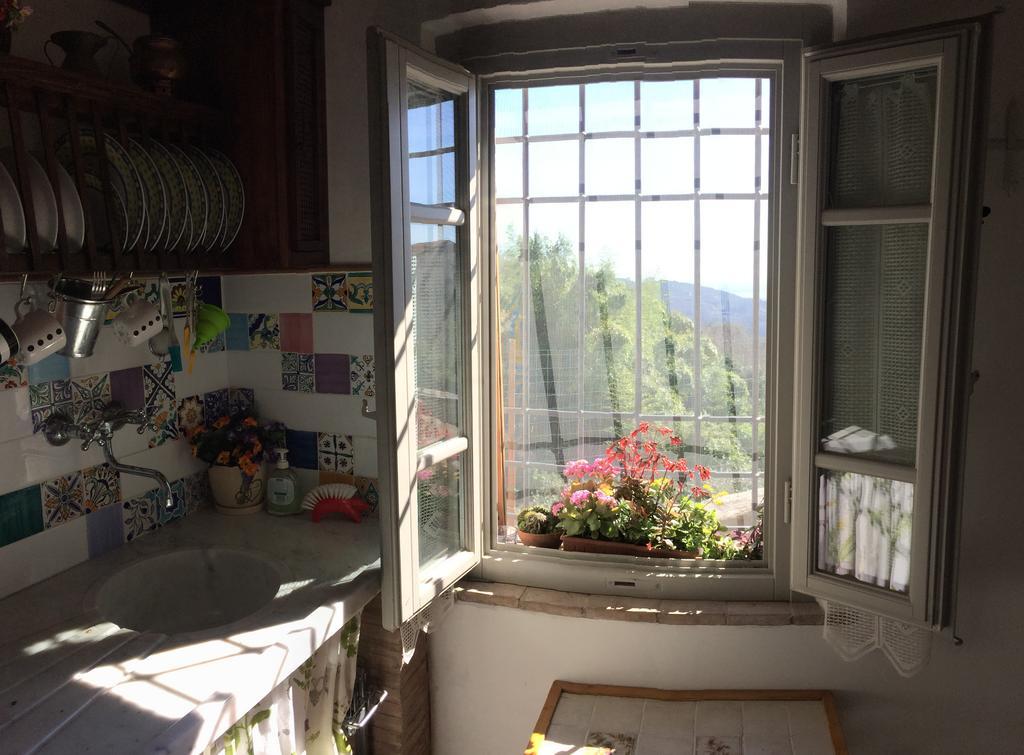 La Casina Delle Rondini Konuk evi Corsanico-Bargecchia Dış mekan fotoğraf