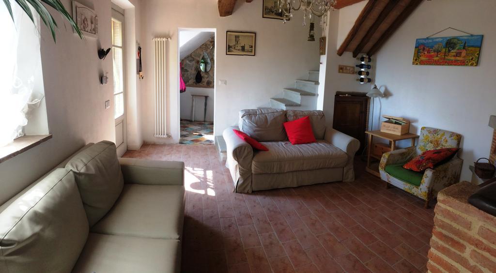 La Casina Delle Rondini Konuk evi Corsanico-Bargecchia Dış mekan fotoğraf
