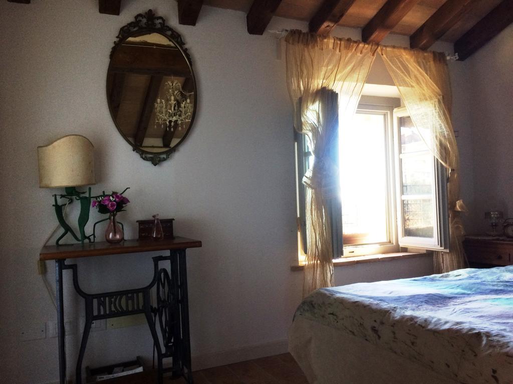 La Casina Delle Rondini Konuk evi Corsanico-Bargecchia Dış mekan fotoğraf